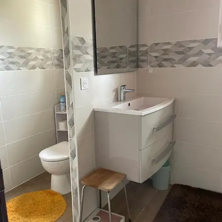 Σπίτι διακοπών Maison Chaleureuse Avec Jacuzzi *